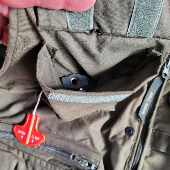 PFD fishing vest sz 3XL. - Picture 9 of 9